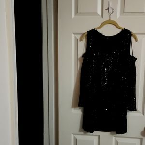 Black sequins cold should top